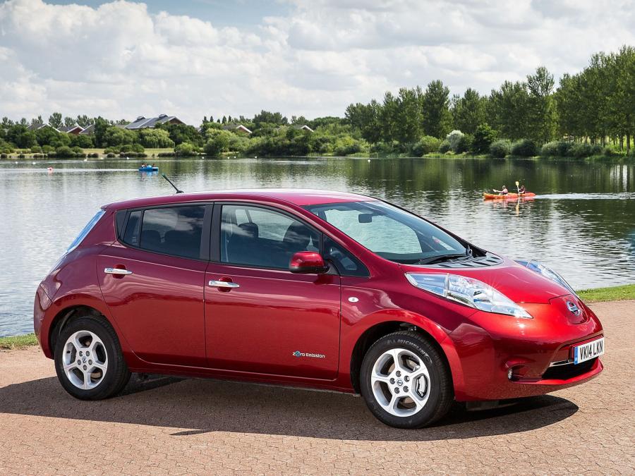  Nissan Leaf 2013 года  (UK) (фото 8 из 29)